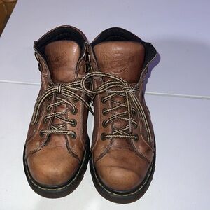 Dr Martens VINTAGE 9352 5-Eye Leather Lace Up Boots - Brown - Ladies 5 US